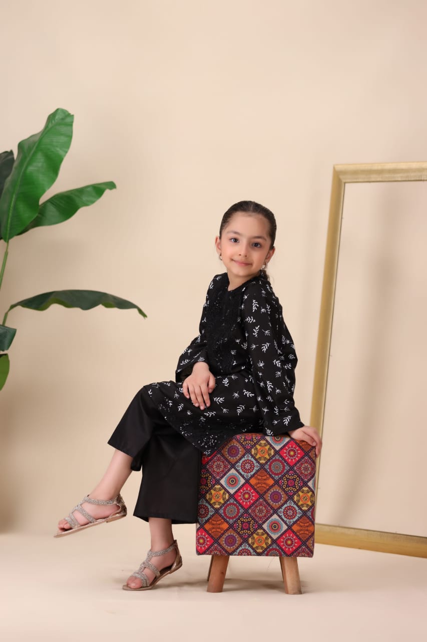 BLACK EMBROIDERD EID SUIT