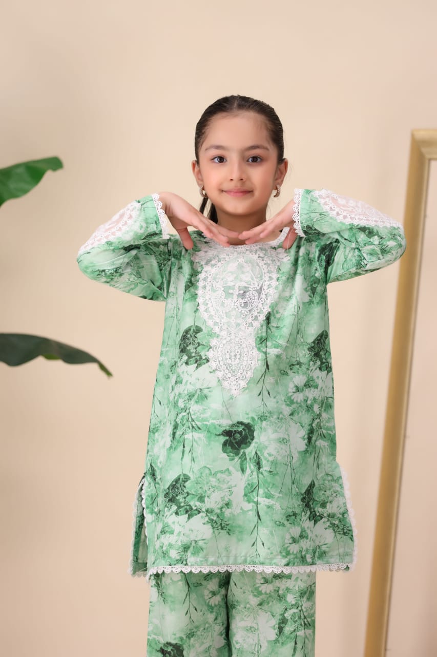 GREEN CHARM SUIT 2PCS SET