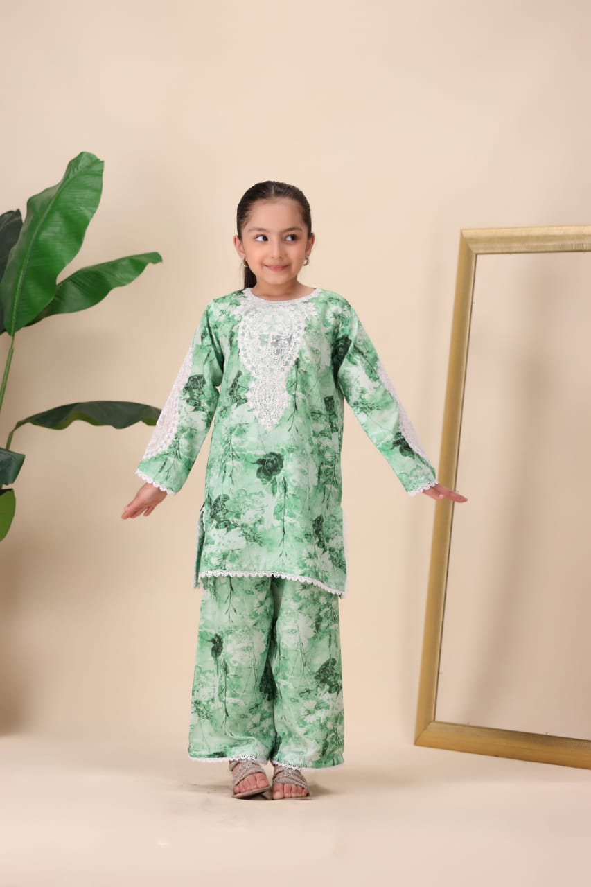GREEN CHARM SUIT 2PCS SET