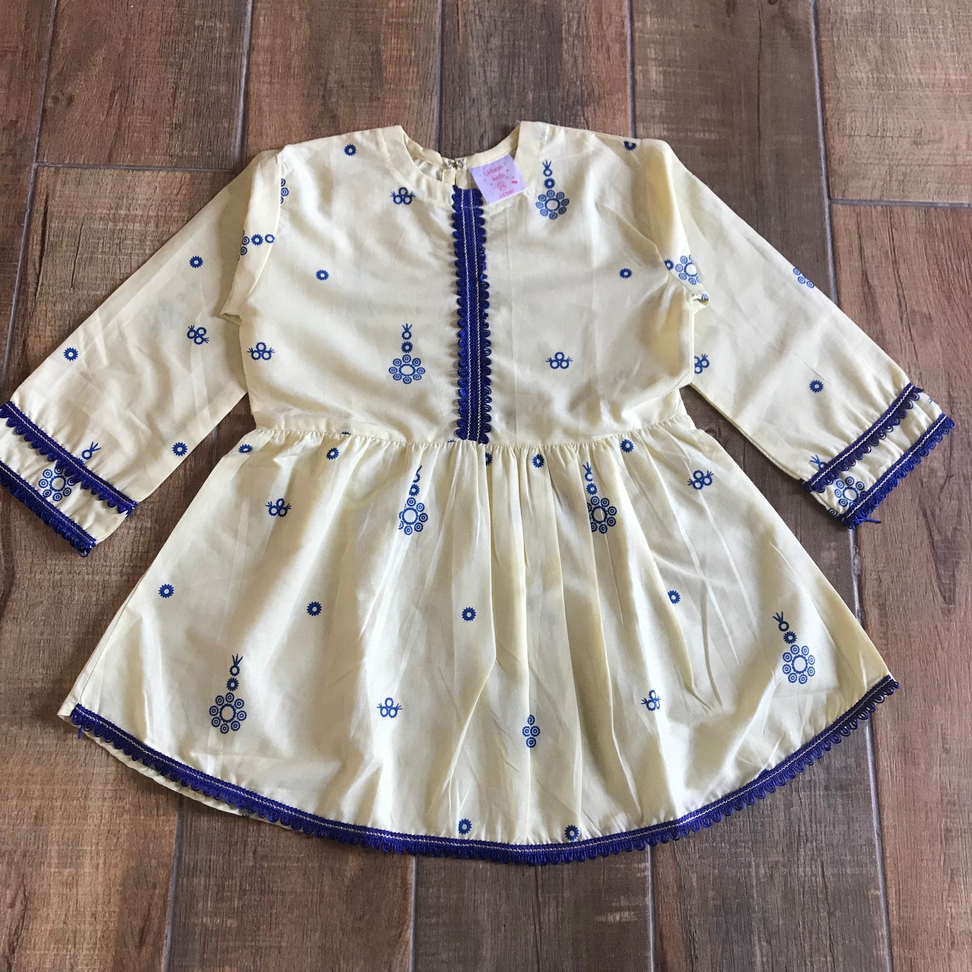 Daffodil Dream tops