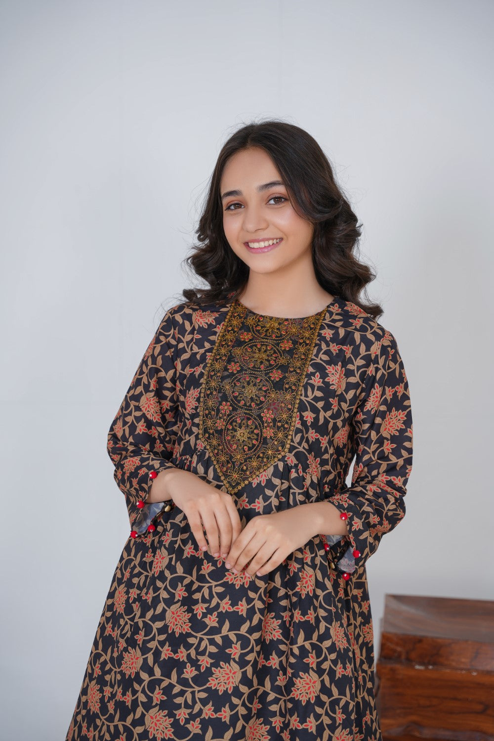 Black Floral Suite